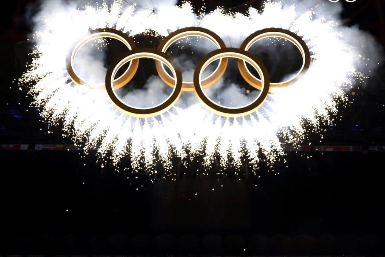Foto dello spettacolo pirotecnico di Parente Fireworks alle Olimpiadi Milano-Cortina 2026
